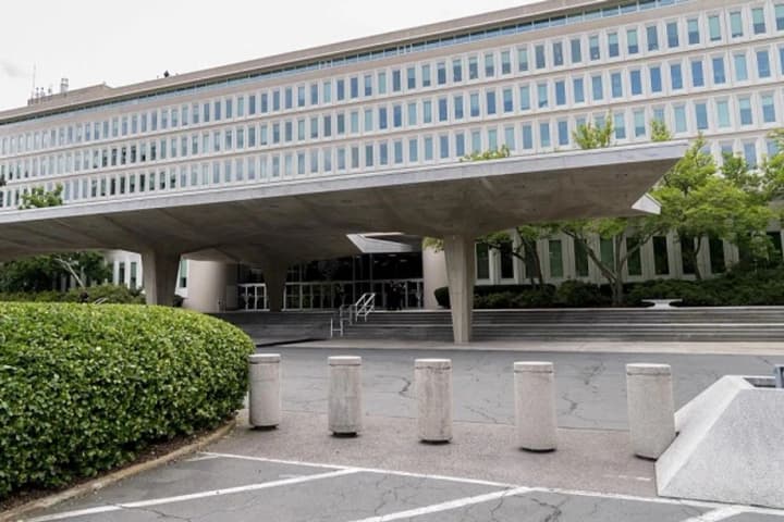 У штаб-квартиры ЦРУ произошла стрельба: что известно