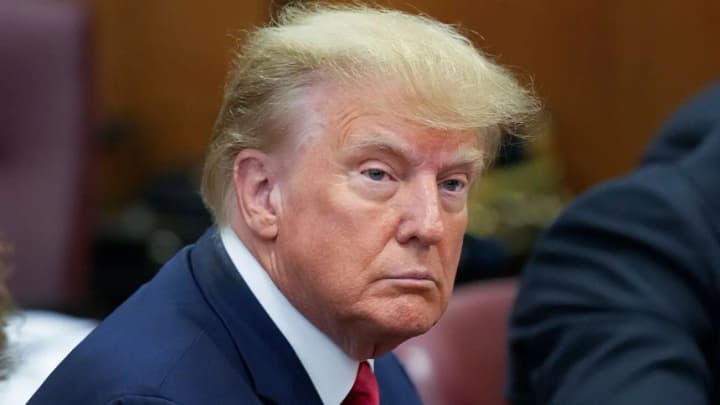 Трамп після розмови з путіним демонструє небажання тиснути на рф і запроваджувати жорсткі санкції - New York Times