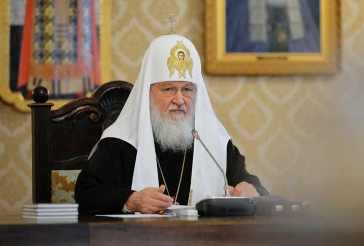 российский патриарх кирилл скрывается в налоговой системе как иван прохоров - СМИ