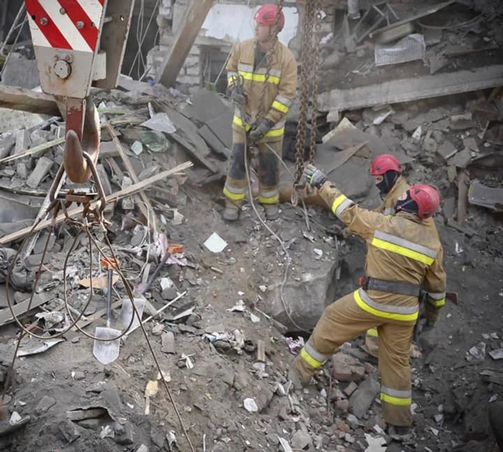 A woman's body was recovered from under the rubble in Mykolaiv: the number of victims has increased