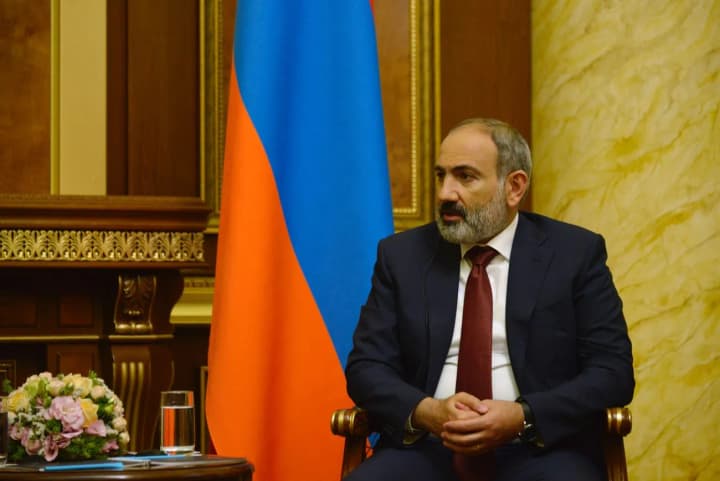 Пашинян готов изменить конституцию Армении ради мирного соглашения с Азербайджаном