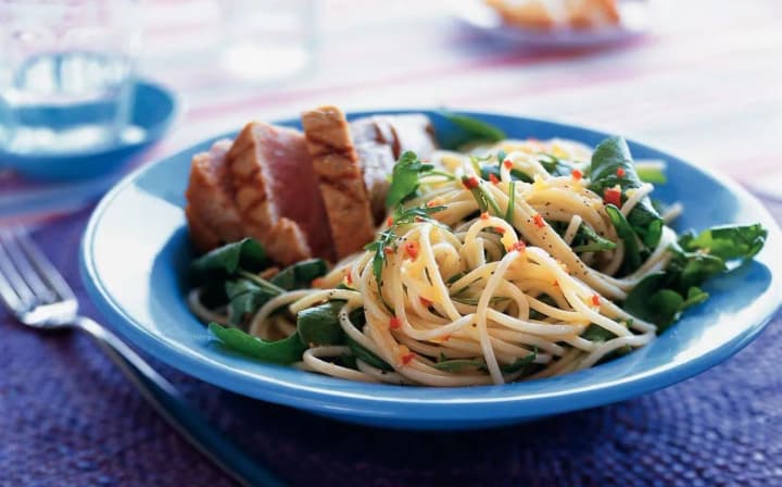 Готовится просто, на вкус как в ресторане: три рецепта пасты с тунцом