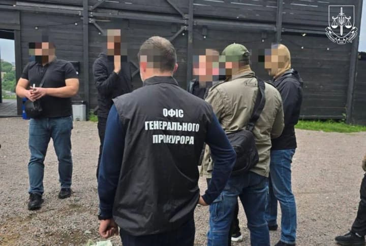 В Україні затримали прокурора, який вимагав 10 тисяч доларів хабаря з бізнесмена