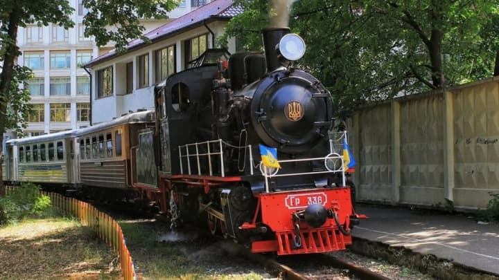 День захисту дітей: у Києві та Львові відкривають безкоштовні екскурсії потягом
