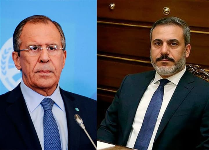 Глава МЗС Туреччини обговорив з лавровим зусилля щодо припинення війни в Україні