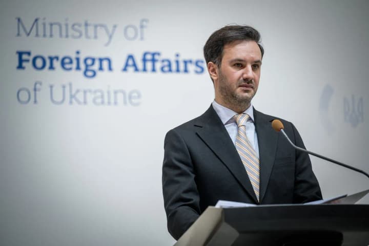 У МЗС України відповіли рф на боязнь передати "меморандуму": імовірно, наповнений нереалістичними ультиматумами