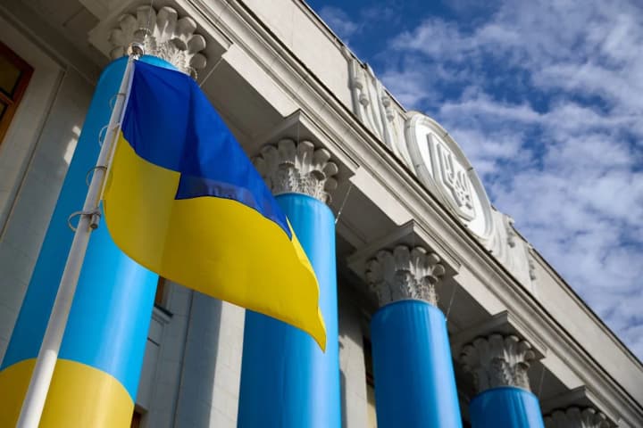 В Раде предлагают упростить обжалование отзыва депутатов местных советов: детали