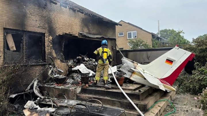 In Germany, a plane piloted by a 71-year-old woman crashed into a house, there are victims