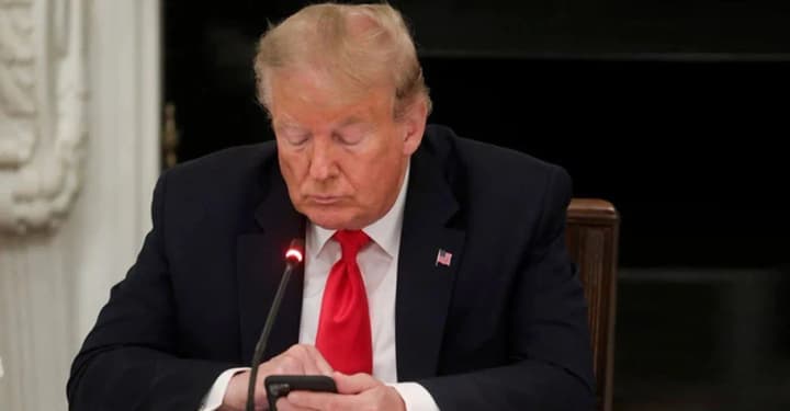 Розвідбрифінги для Трампа планують робити в стилі анімації, оскільки він "не любить читати" 