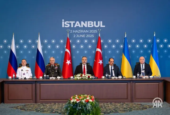 Переговоры россии и Украины в Стамбуле закончились, они продолжались больше часа - росСМИ