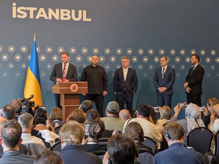 В Офісі Президента пояснили, у якому питанні відрізняється позиція рф та України