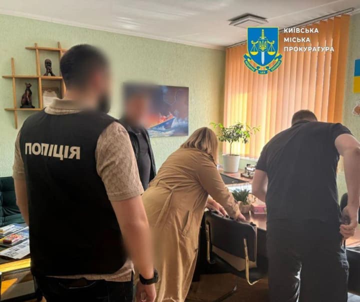 Ще двом особам повідомлено про підозру у справі про "відкати" в "Київзеленбуді" – прокуратура