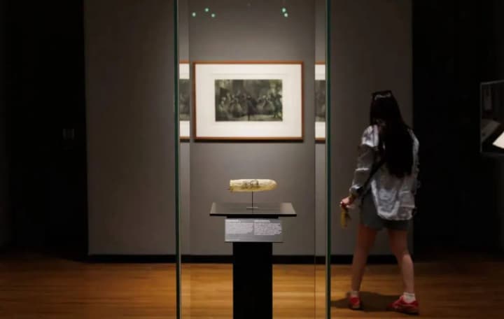 200-річний презерватив, прикрашений еротичним мистецтвом, виставлений у Рейксмузеумі в Амстердамі