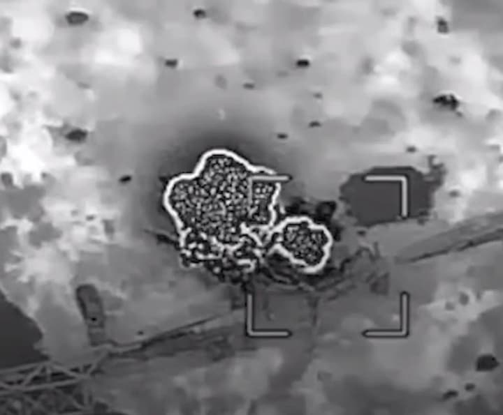 Ворожий опорний пункт знищено боєприпасом понад 100 кг: на Херсонському напрямку протестували новий тип озброєння