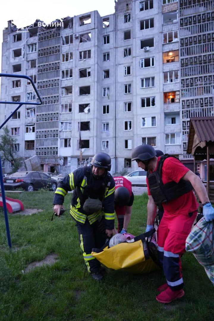 У Луцьку через нічну атаку рф 15 постраждалих: показали наслідки