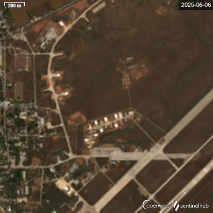 Russia has intensified efforts to build aircraft shelters since last fall - analyst