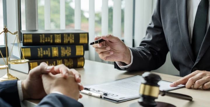 Кількість нотаріусів в Україні скоротилася на 11% після повномасштабного вторгнення - дослідження