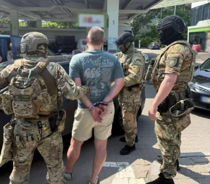 Чергова схема "шляху" за кордон: затримано двох киян, які переправляли призовників через кордон зі Словаччиною