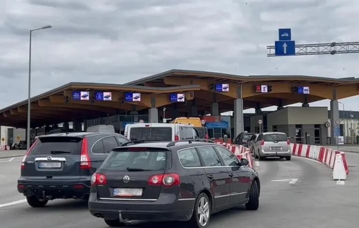 More leave than enter: the flow of Ukrainians across the border is increasing