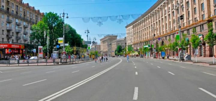 Traffic is temporarily blocked on two streets in Kyiv and the metro station is not working: where restrictions apply