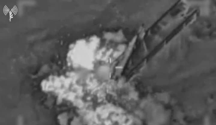 ЦАХАЛ показав кадри знищення іранських пускових установок балістичних ракет