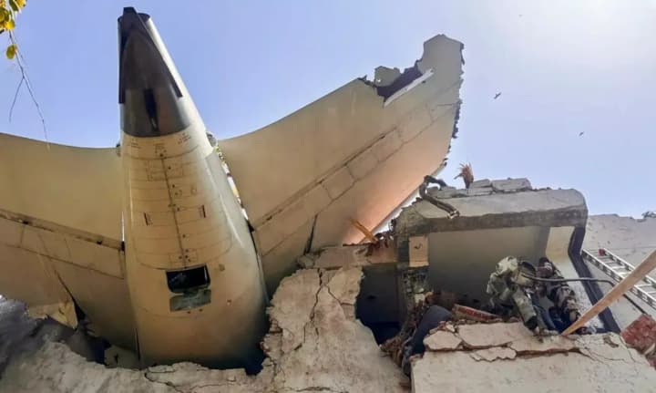 Plane crash in India: second "black box" recovered from Air India plane