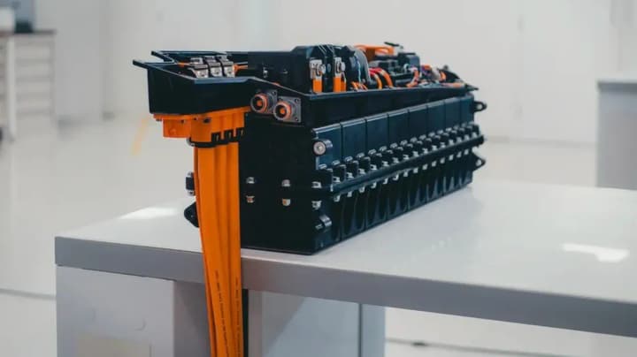 Аккумулятор для электромобилей VarEVolt, заряжающийся за 18 секунд, запустят в серийное производство