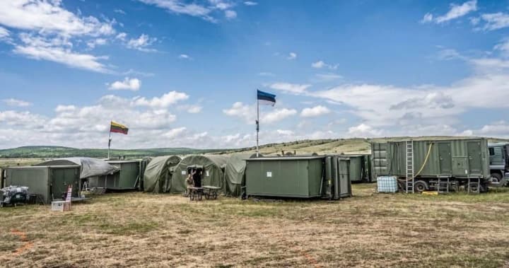 Країни Східної Європи активно готують лікарні до війни: влада видає медикам бронежилети й переносить операційні під землю