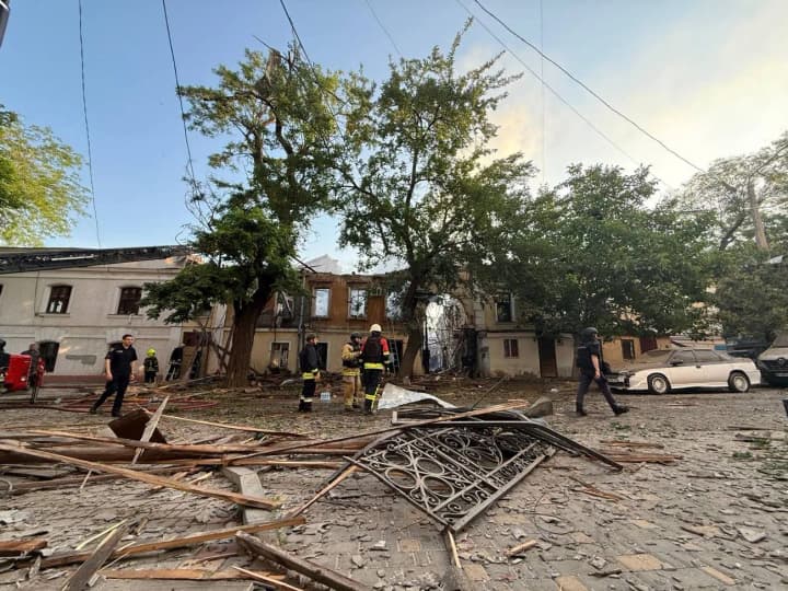 рф атакувала Одесу "Шахедами": щонайменше 13 поранених, серед них дитина (фото наслідків)