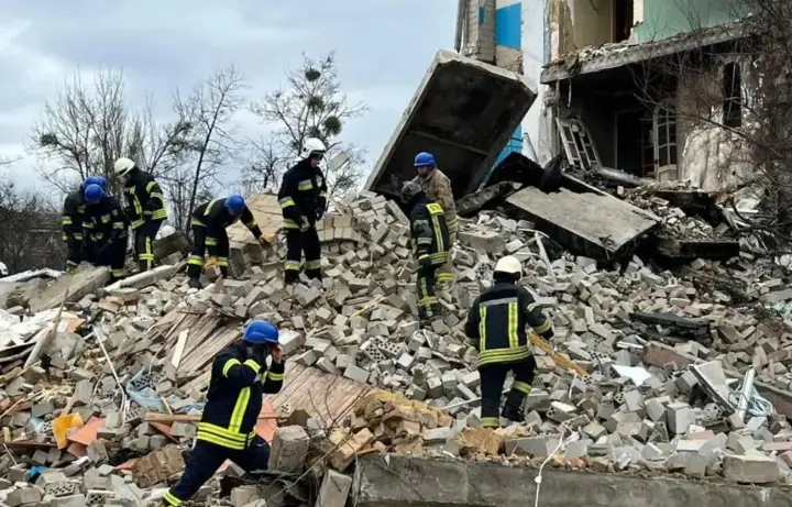 Інструкція з виживання: як діяти, щоб вибратися з-під завалів після обстрілу