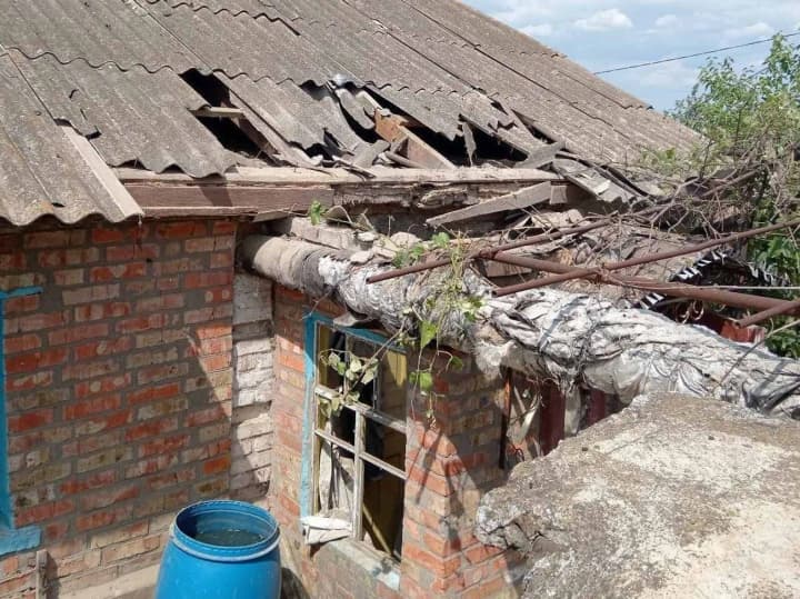 Ворог 30 разів обстріляв Нікопольський район, є загиблий і постраждалі