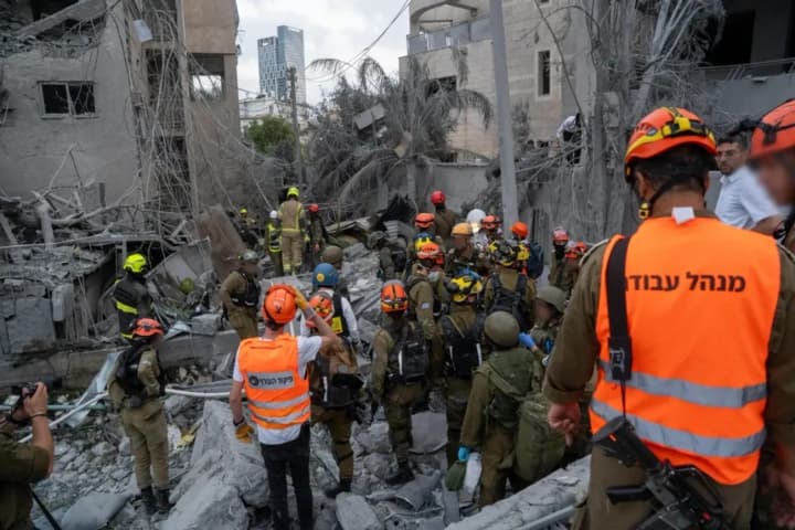 Іран випустив по Ізраїлю понад 400 балістичних ракет і майже 1000 дронів від початку бойових дій - Times of Israel