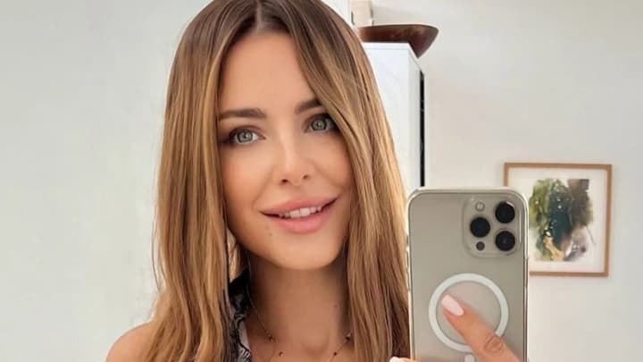 Ani Lorak, who lives in Russia, received citizenship of the aggressor country