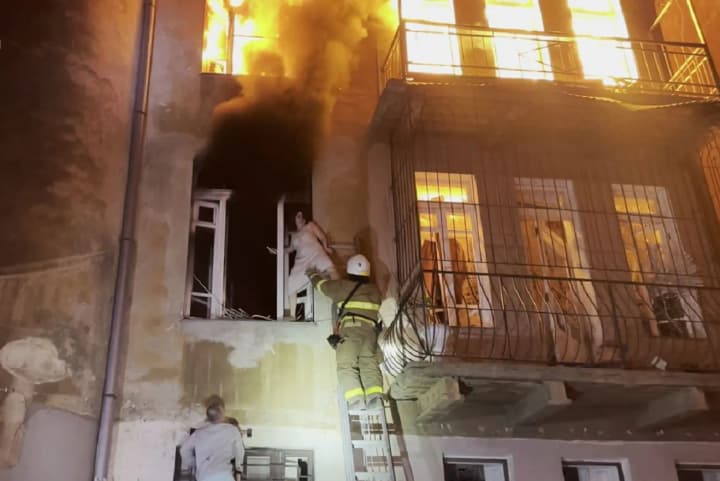 Odesa under attack: 7 houses damaged, 13 people injured - SES
