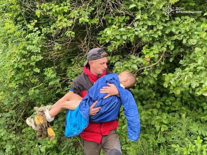 На Прикарпатті знайшли 5-річного хлопчика, якого шукали понад три доби (відео)