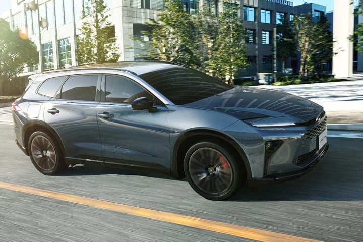 Toyota поднимет цены на автомобили в США - Bloomberg