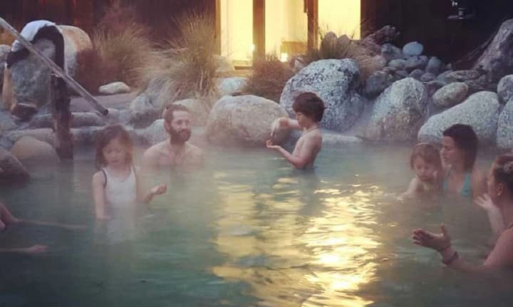 Всесвітній день купання та Всесвітній день верблюда: що ще відзначають 22 червня