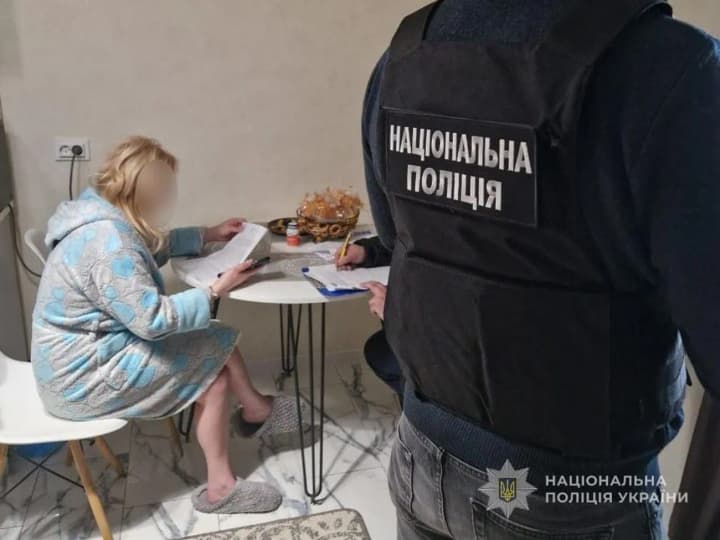 Мешканка Київщини організувала мережу проституції у Сумах: подробиці