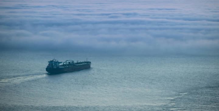 The price of oil could double: expert explains the threat of closing the Strait of Hormuz