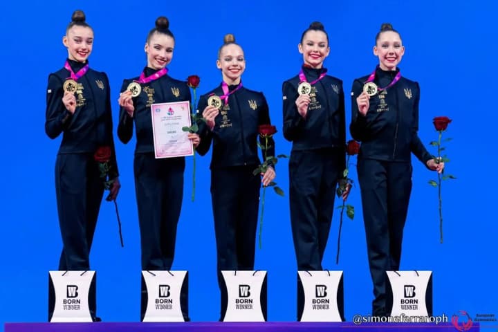 Історичний прорив: українські юніорки здобули перше "золото" на світовому змаганні з художньої гімнастики