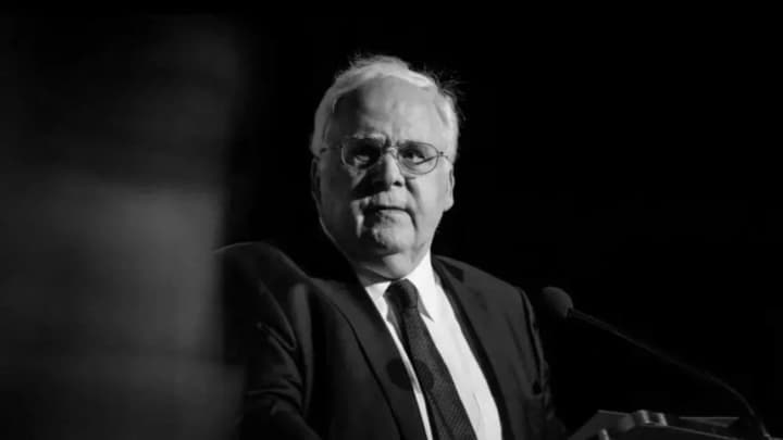 Revolutionized freight transportation: FedEx founder Fred Smith dies at 80