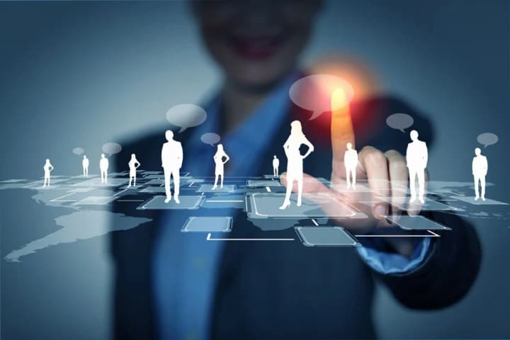 У Мінсоцполітики пояснили, чому  вирішити проблеми на ринку праці швидкою імміграцією не вийде, та що ще необхідно