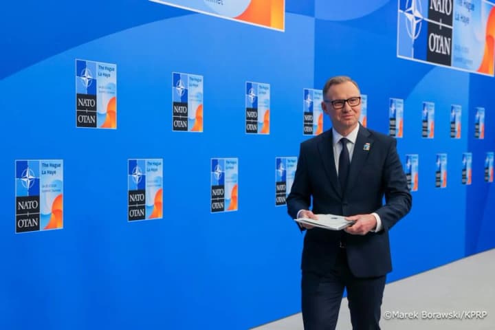 Дуда вважає, що "росія виснажена", але для Європи все ще існує реальний ризик