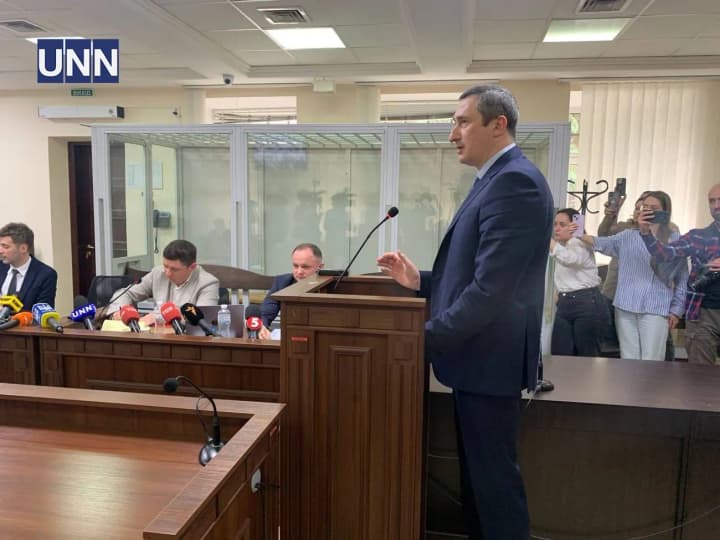 "Жодних маніпуляцій": Чернишов прокоментував скандал з виїздом за кордон та спростовув підозру