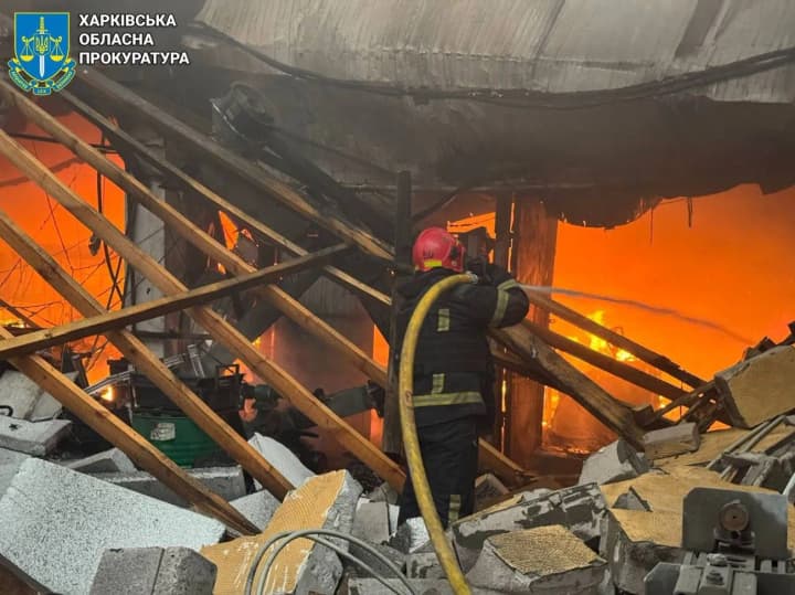 Удар РФ по Чугуеву и Харькову: пострадали трое человек, много разрушений