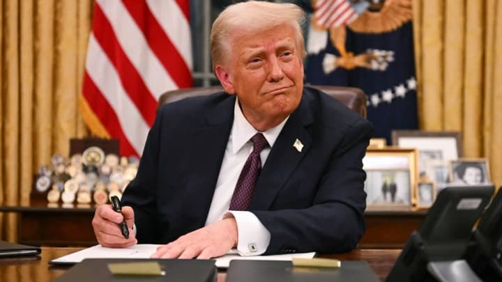 9 липня - не дедлайн: Трамп каже, що може підвищити мита для ЄС "раніше або пізніше"