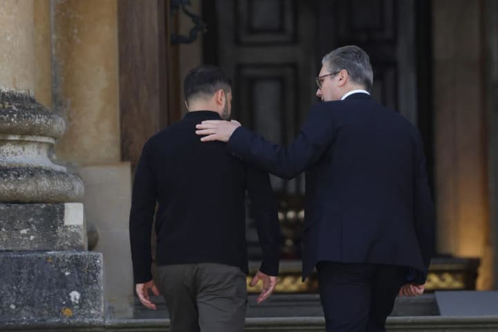 British PM reveals unexpected gesture at a meeting with Zelenskyy after a spat with Trump at the White House