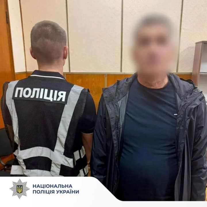 Правоохоронці Києва затримали чоловіка, який вдарив співачку Тоню Матвієнко