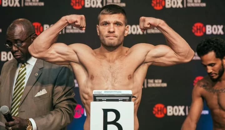 Тріймфальне повернення після річної перерви: Дерев'янченко переміг Рамоса технічним нокаутом