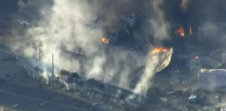 У США спалахнув і вибухнув склад феєрверків: з'явилося відео